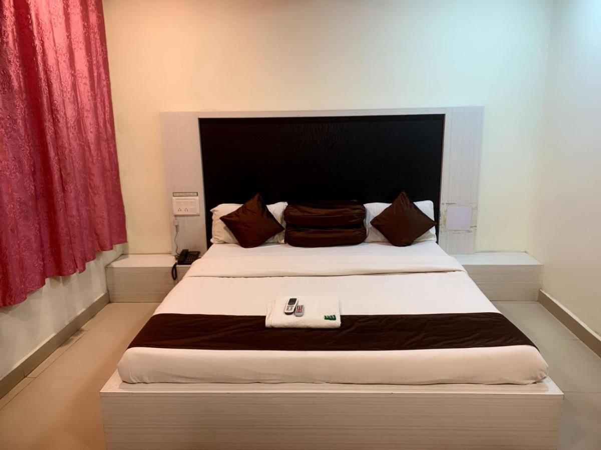 Hotel Payal & Restaurent Pachmarhī エクステリア 写真
